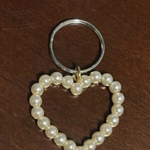 Pearly Heart Outline Charm